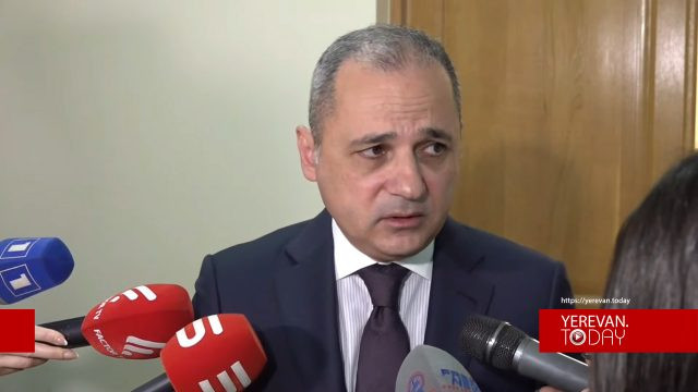 "İnamlı addımlarla diktaturaya doğru irəliləyirik"- Erməni deputat