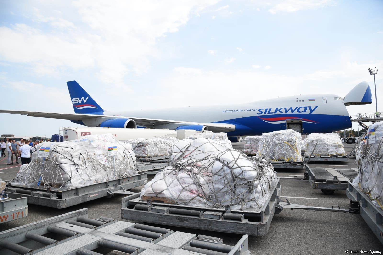 Gəncə şəhəri Ukraynaya 35 ton humanitar yardım göndərir
