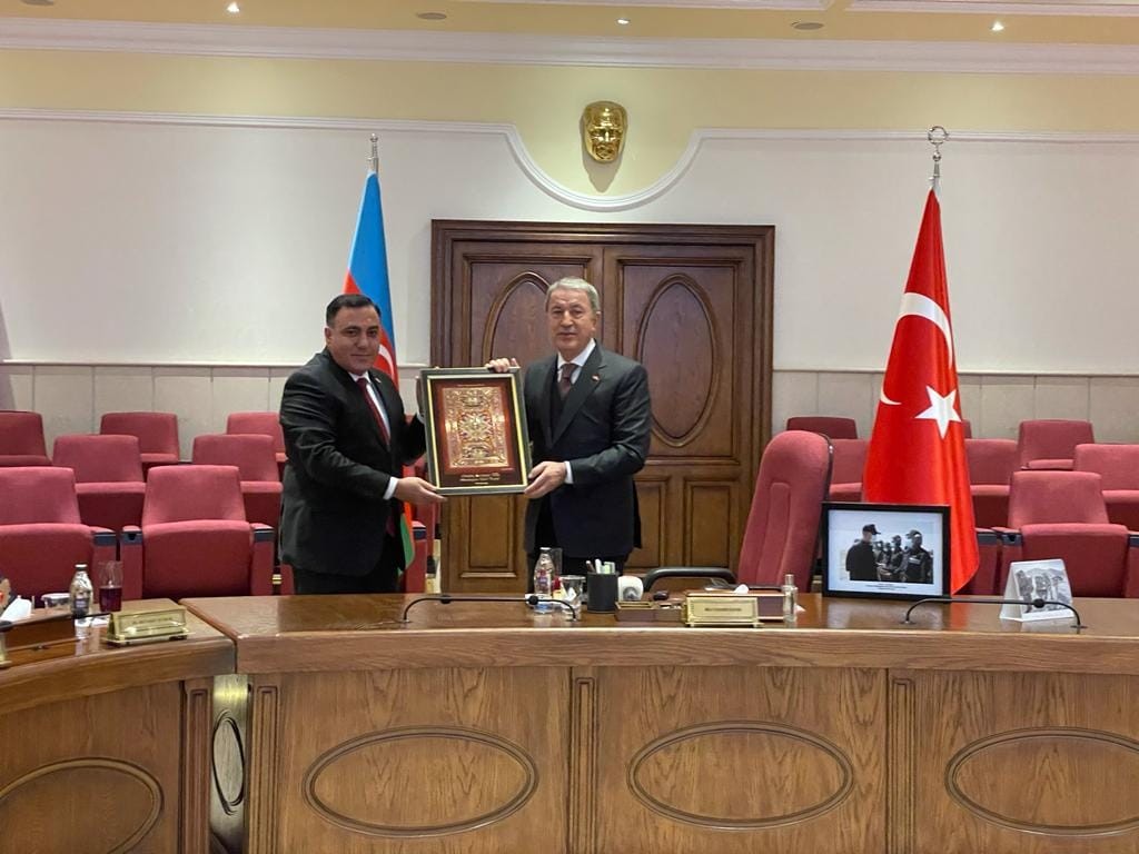 “Öndə Türk qziləri ilə bərabər, Azərbaycan qaziləri çiyin-çiyinə gedirdilər”-Emin Həsənli