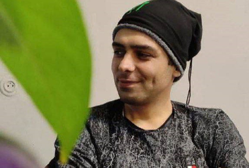 Güneyli sənətçi Ramin Behzada həbs və şallaq cəzası verilib