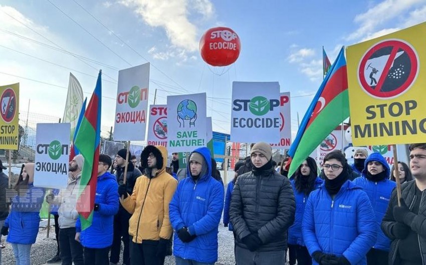 Soyuq havaya baxmayaraq, Xankəndi-Laçın yolunda aksiya davam edir
