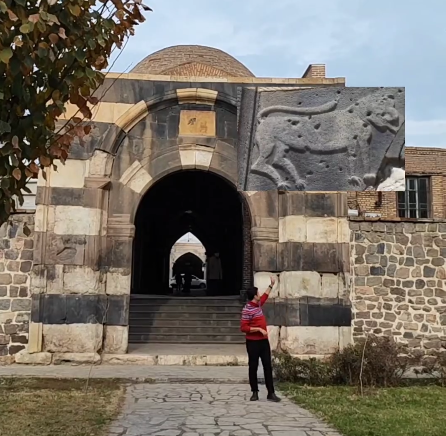Xoy şəhərinin "Qala qapısı" tarixi hadisələrin şahididir