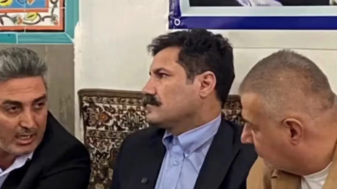 دیدار آشکار مقام‌ها و نمایندگان کُردزبان با «ناجی زیندشتی» قاچاقچی و تروریست‌ بین‌المللی تحت تعقیب