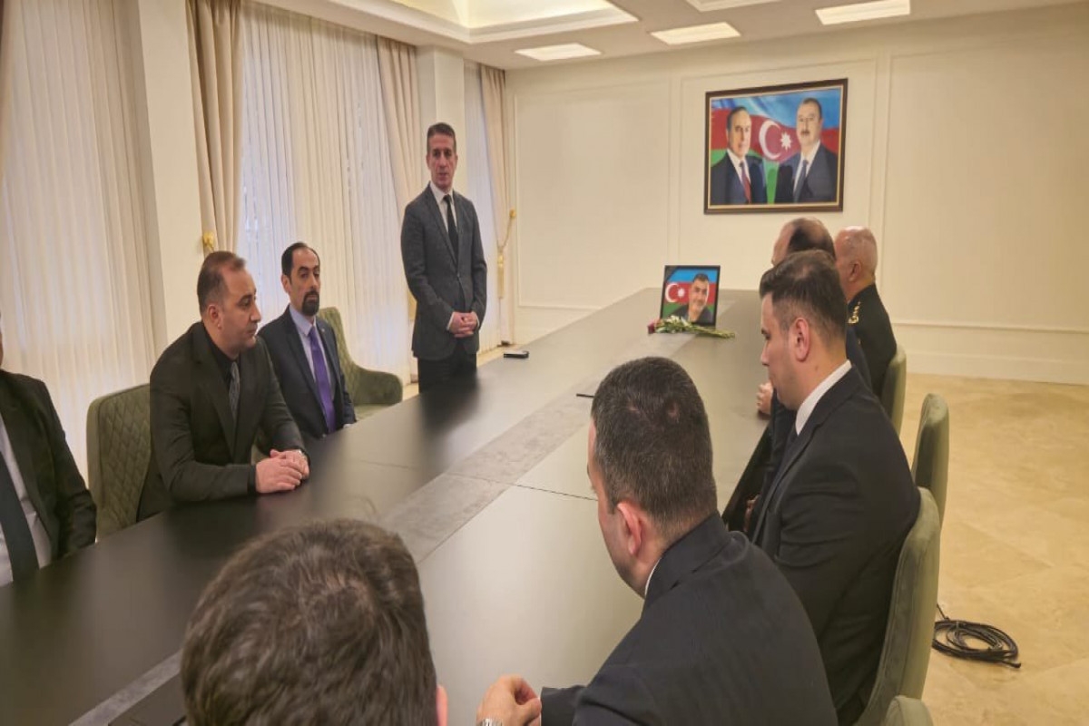 مراسم گرامیداشت در سفارت آذربایجان در ایران در رابطه با حمله تروریستی برگزار شد