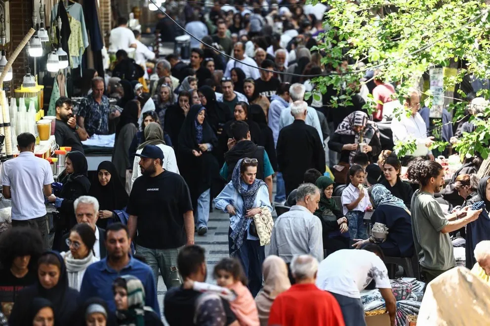 İran inflyasiya və artan işsizlik fonunda yenidən ehtiyat fondlarına müraciət edir