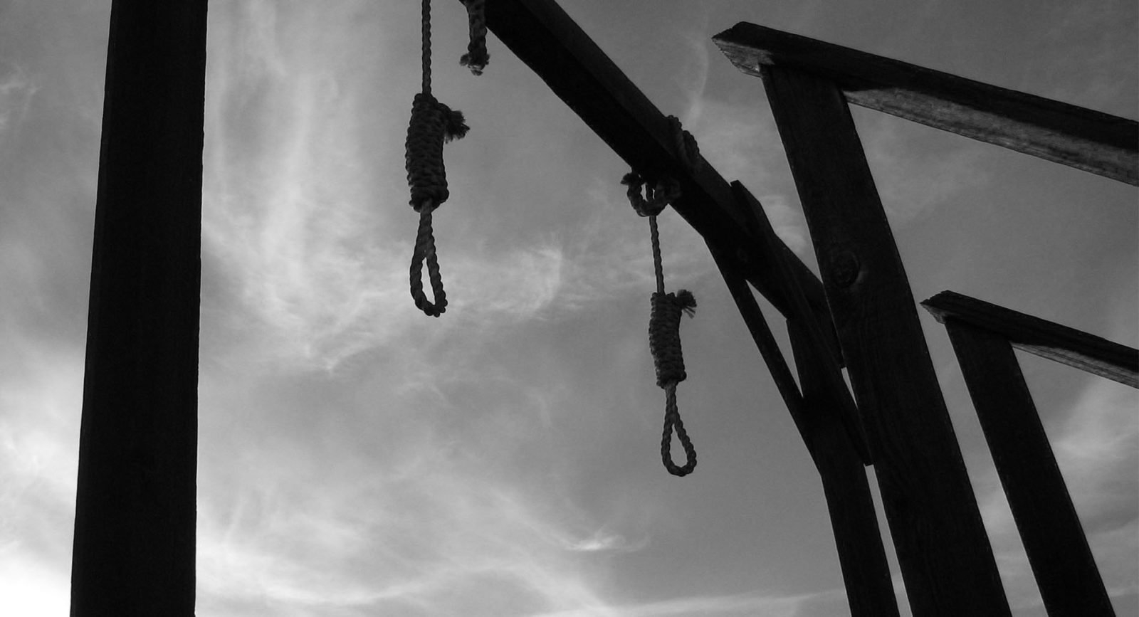 انتقال ۱۰ زندانی به سلول انفرادی در آستانه اعدام در قزلحصار کرج