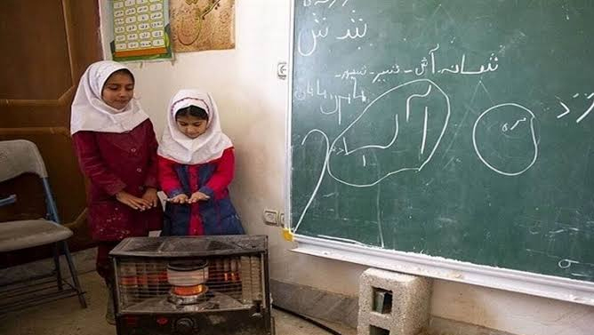 حدود ۴ متر برای هر دانش‌آموز؛ سهم آذربایجان غربی از آموزش استاندارد!