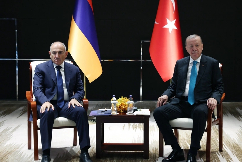 Ərdoğan ŞƏT sammitində Paşinyanla görüşüb