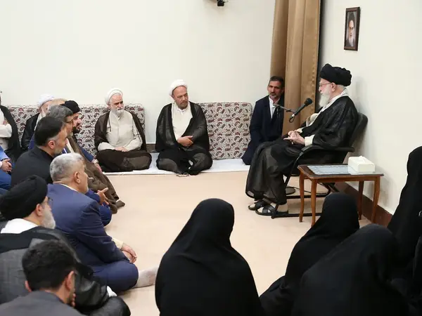 خامنه‌ای به عدم شرکت گسترده مردم در انتخابات اعتراف کرد