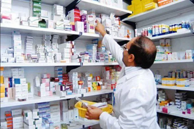 عضو کمیسیون بهداشت مجلس ایران: باید منتظر افزایش قیمت دارو باشیم