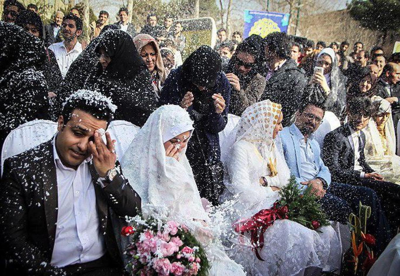 İranda nikah və doğum sayı kəskin azalıb
