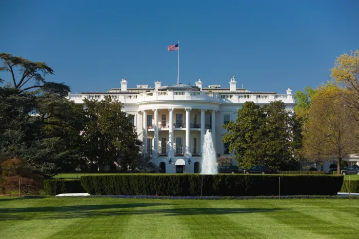 Amerika Çin məhsullarına olan tarifləri 145%-ə qaldırıb