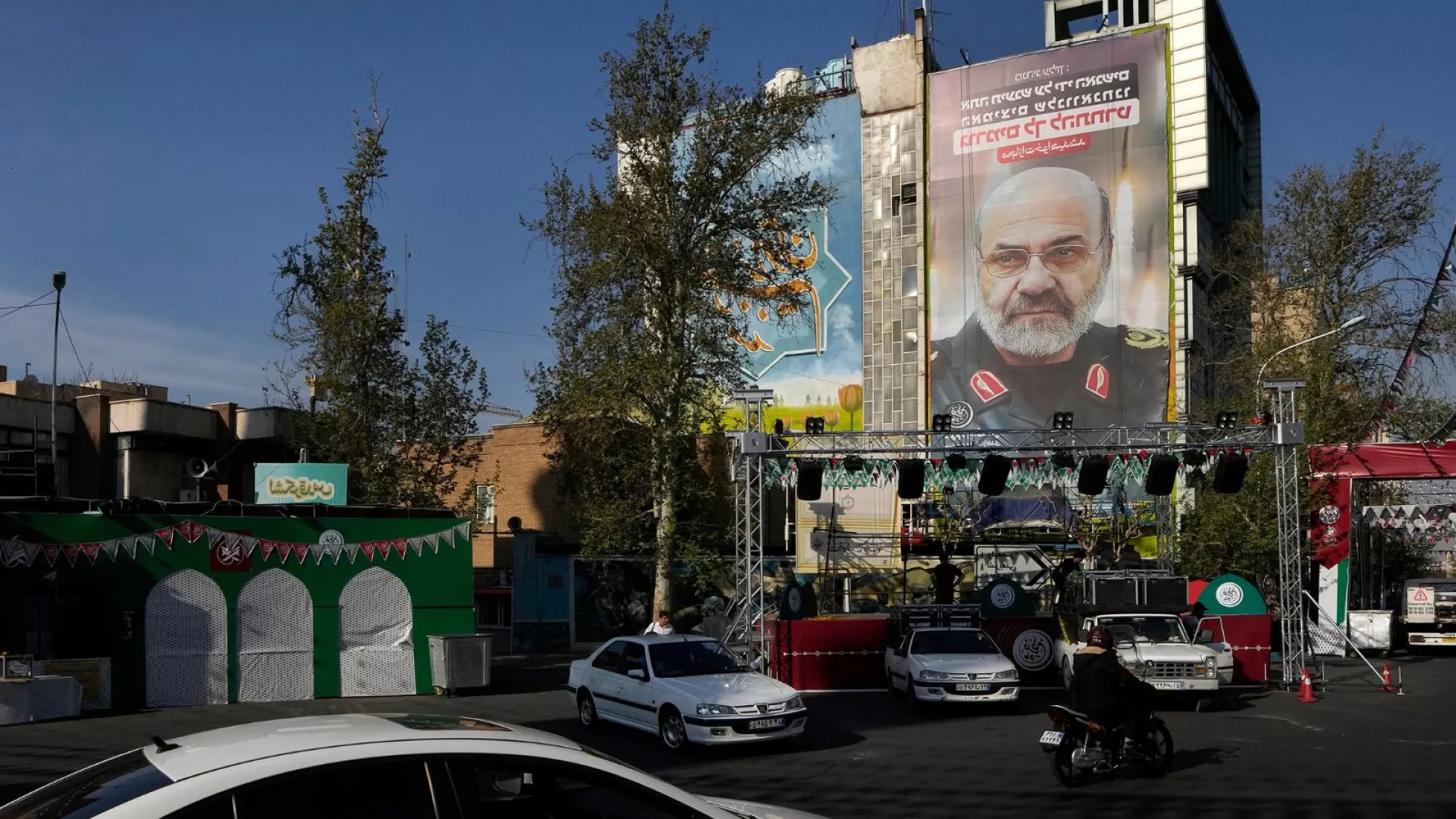 زاهدی از مشاوران عالی حزب الله لبنان بود