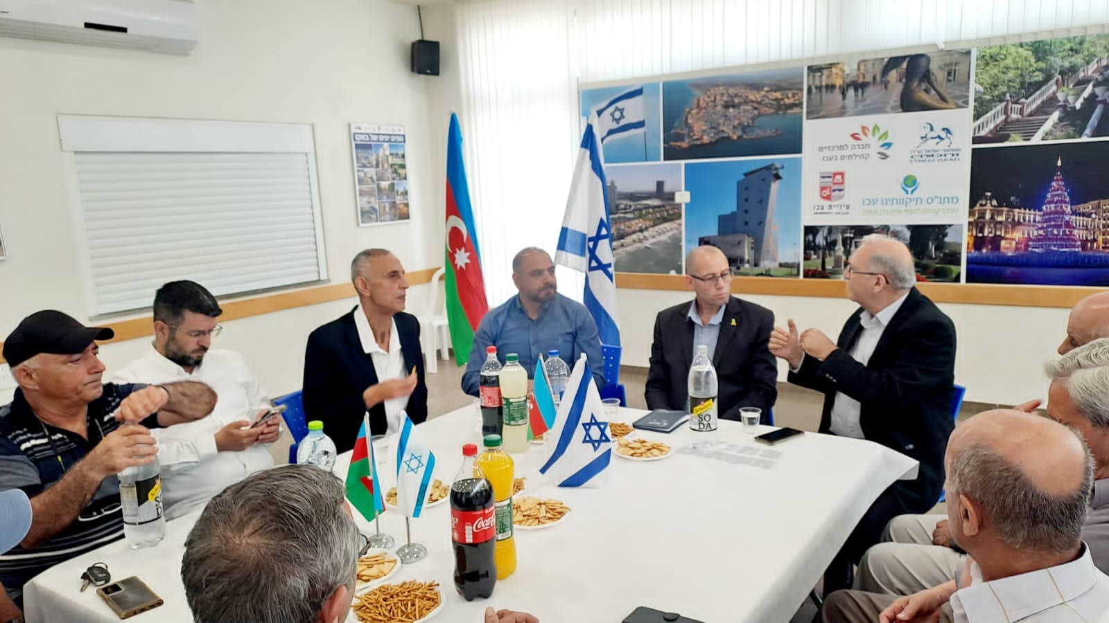 İsrailin Azərbaycandakı səfiri dəyirmi masa keçirib