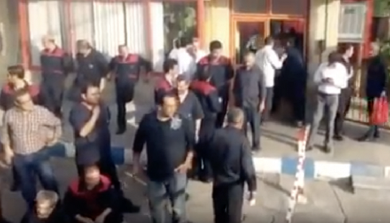 Təbrizli işçilər tətil aksiyası keçirir