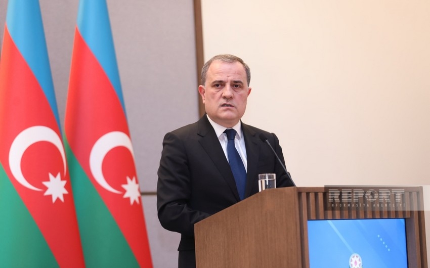 Ceyhun Bayramov: Suriyaya ilk kömək əlini Türkiyə uzadıb