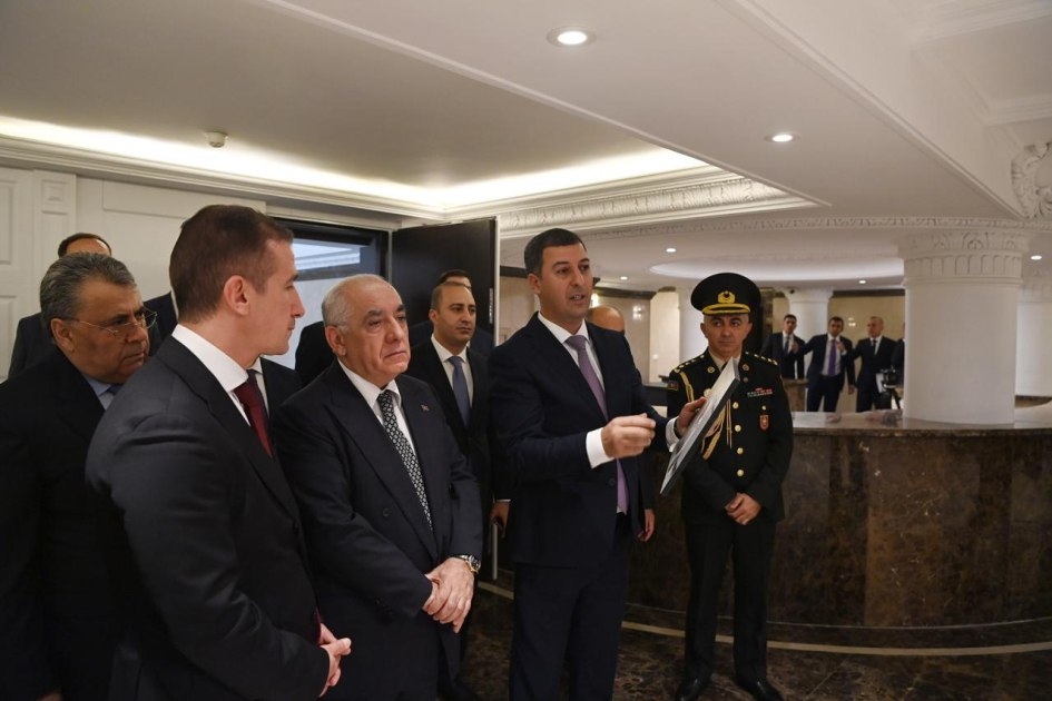 بازدید نخست وزیر آذربایجان از سفارت جدید آذربایجان در تهران