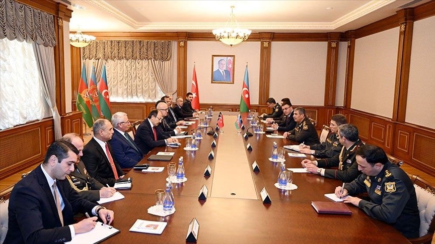 دیدار معاون وزیر دفاع ترکیه با وزیر دفاع آذربایجان