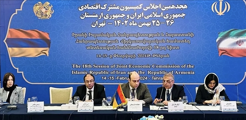 امضای سند توسعه روابط میان ایران و ارمنستان