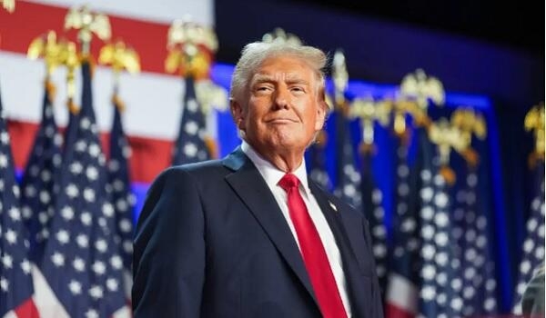 Trump pushes Iran to make nuclear deal 'before there's nothing left'