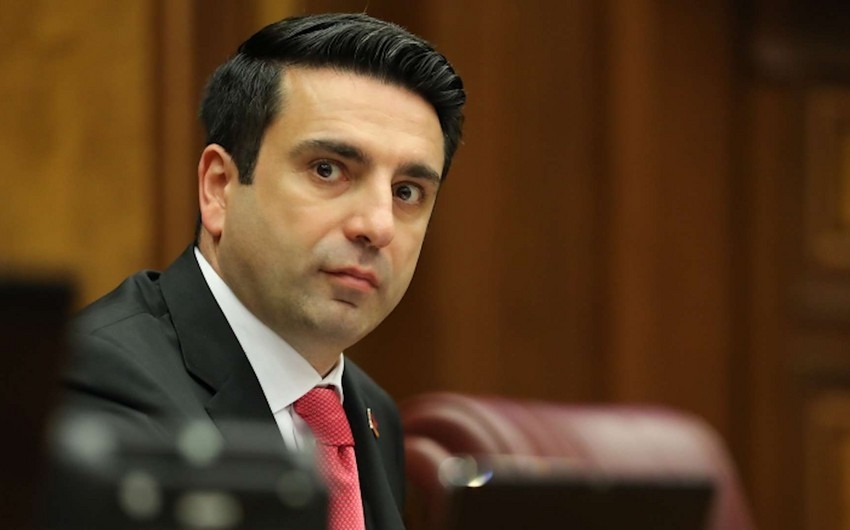 Alen Simonyan: Ermənistan Rusiya hərbi bazasının öz ərazisindən çıxarmaq imkanını nəzərdən keçirmir