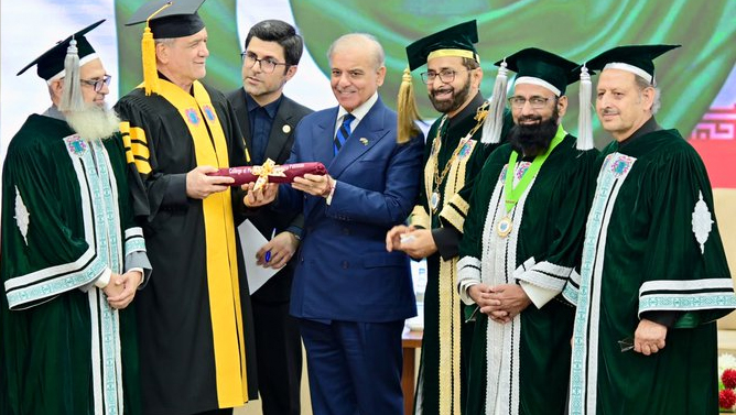 پزشکیان با استقبال رسمی وارد پاکستان شد (ویدیو)