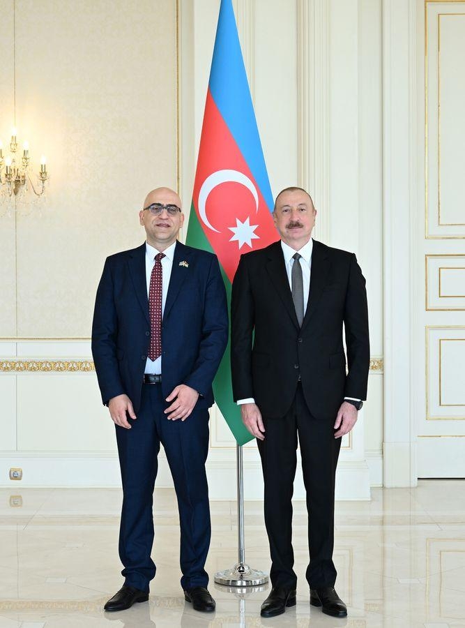 Azerbaijani President receives credentials of Palestine’s new ambassador