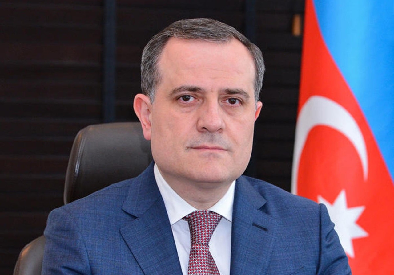 Ceyhun Bayramov Özbəkistana yola düşüb