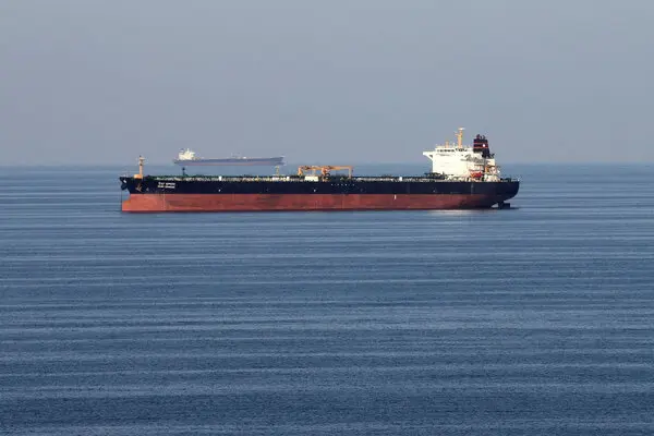 KİV: Tanker karvanı körfəzdən çıxaraq Hörmüz boğazından keçib