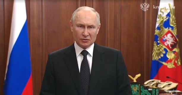 "Ölkənin bölünməsinə imkan verməyəcəyik"-Putin xalqa müraciət etdi
