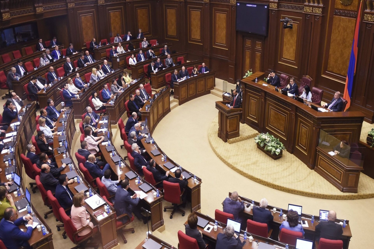 Delimitasiya ilə bağlı Ermənistan parlamentinin iclası keçiriləcək