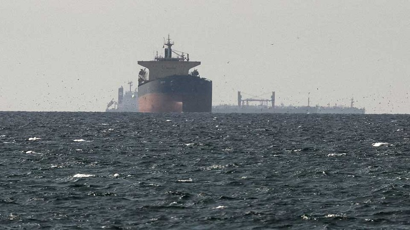 SEPAH Hörmüz boğazında iki gəmiyə atəş açıb