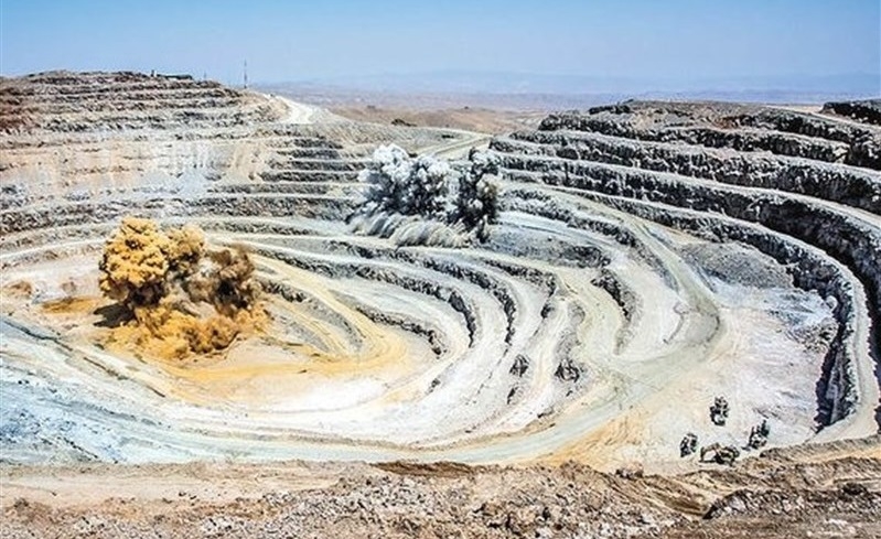 رئیس شورای استان زنجان: از ۴۸ معدن در شهرستان ماهنشان فقط تخریب و آلودگی نصیب مردم منطقه شده