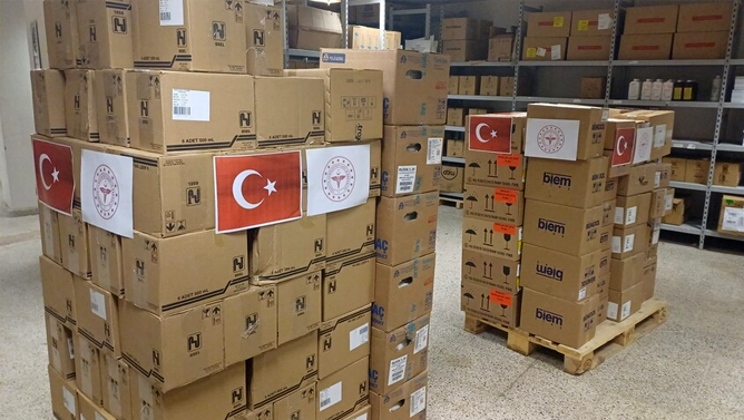 Türkiyədən İrana 3 TIR tibbi yardım göndərilir