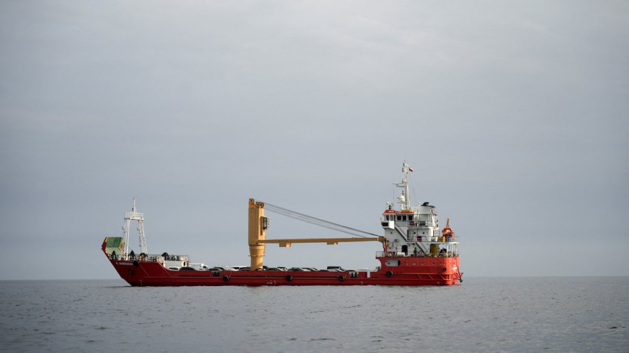 Iran warns it may disrupt Red Sea trade if US blockade persists