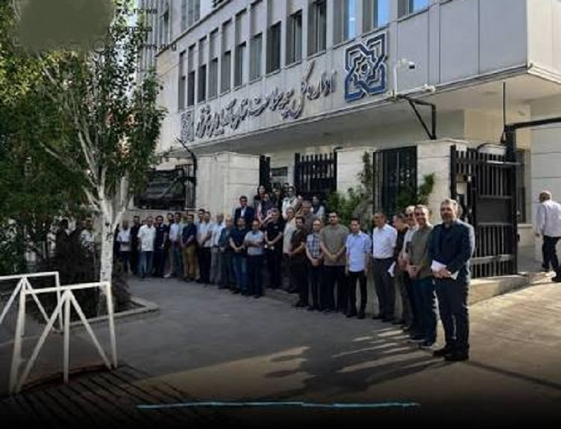 Təbrizdə əczaçılar etiraz aksiyası keçirdilər