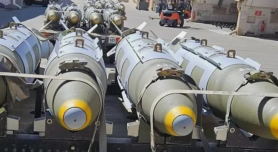 Ynet: Amerika İsrailə Türkiyə şirkətinin istehsal etdiyi 27 min bomba satır