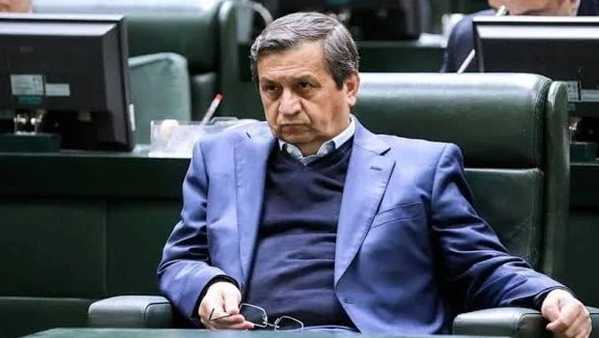 İranda xalq yoxsullaşır; İran rəsmiləri: Dolların bahalaşması “çox deyil”
