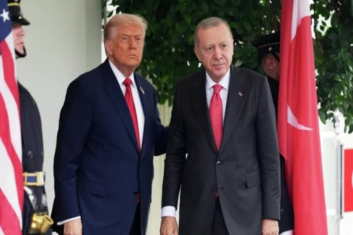 Tramp NATO sammitində iştirak etməsinin əsas səbəblərindən biri kimi Ərdoğana duyduğu hörməti göstərib