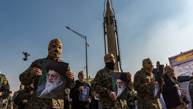 IRGC-linked media issues threat to cut undersea internet cables