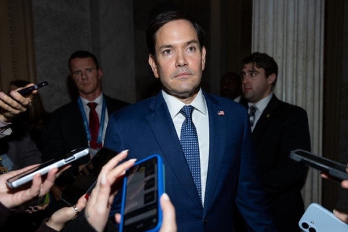Rubio İranın raket ehtiyatının yarısının qaldığını bildirib