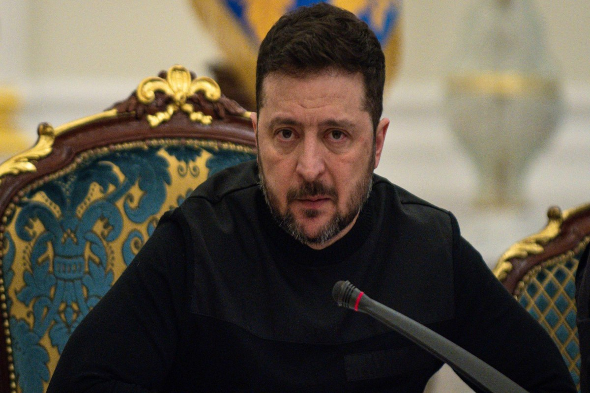Zelenski Rusiyanın Ukrayna tərəfindən elan edilən atəşkəsi pozduğunu bildirib