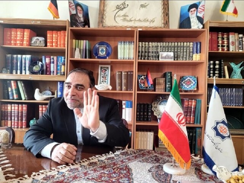 İran nümayəndəsi: Erməmistnada fars dilinin inkişafıma çalışırıq
