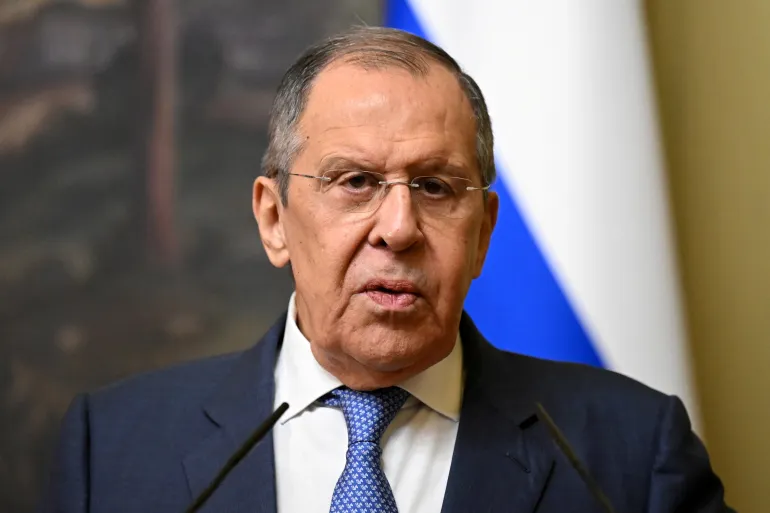 Lavrov: Ukrayna ABŞ silahları ilə Rusiya ərazisini vurur