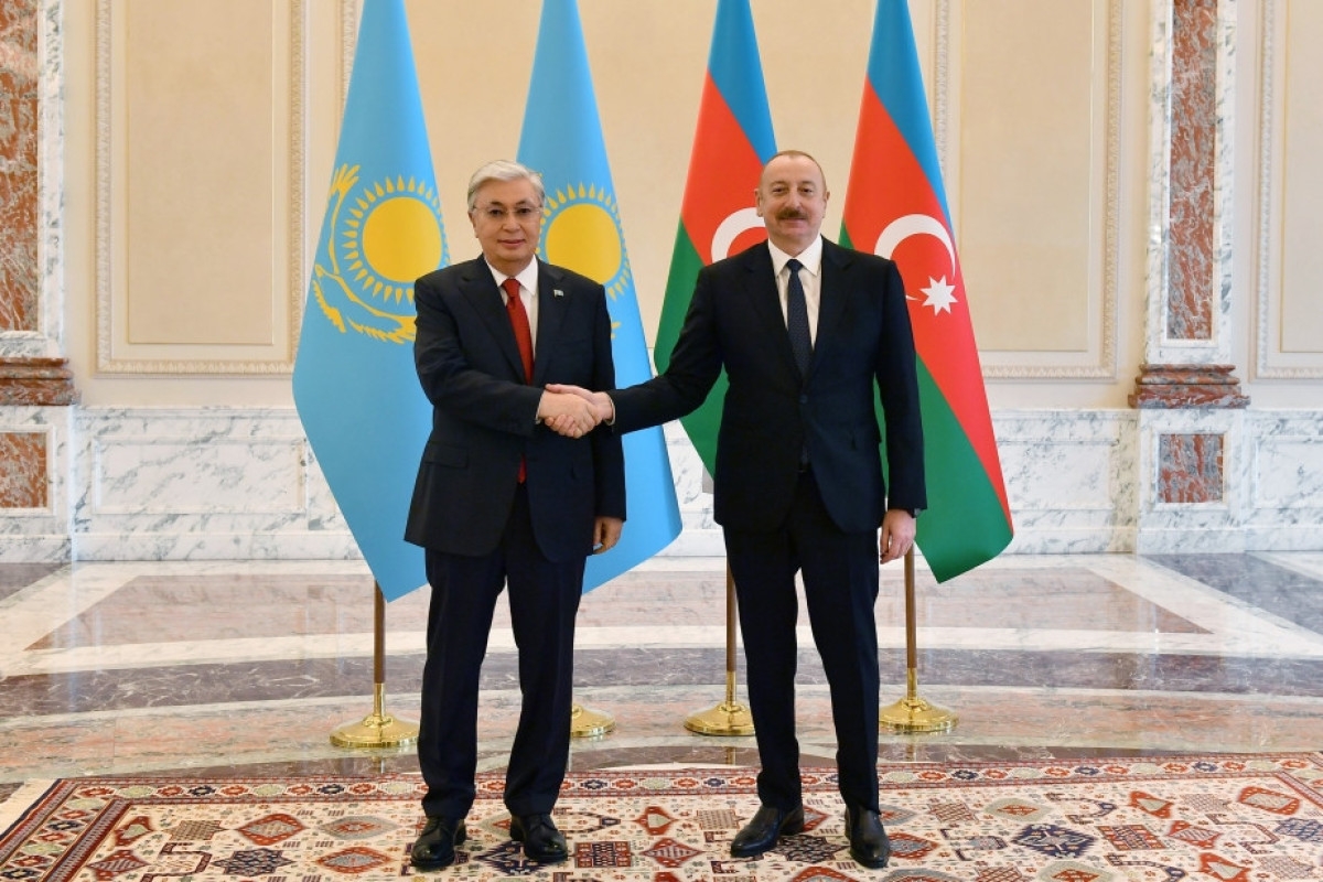 Prezident İlham Əliyev Kasım-Jomart Tokayev ilə görüşüb