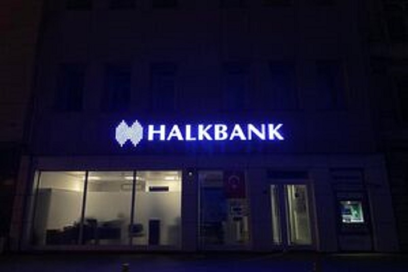 Amerika İrana görə Türkiyə bankını cəzalandırır