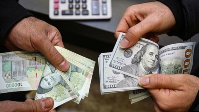 جهش لجام‌گسیخته دلار؛ اقدامات دیرهنگام حکومت برای مهار بازار ارز