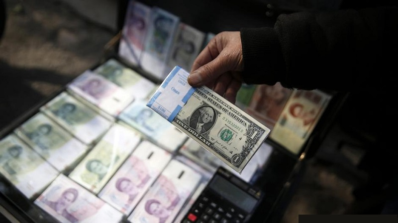 İranda dollar yenidən bahalaşdı