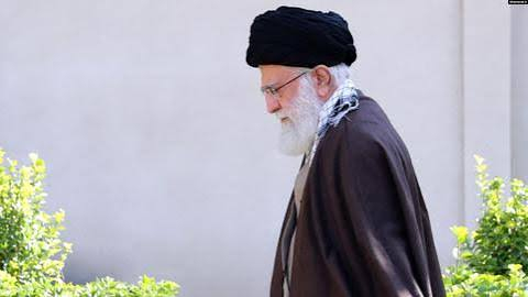 لوموند: تشدید سرکوب در ایران با بحران جانشینی خامنه‌ای گره خورده است