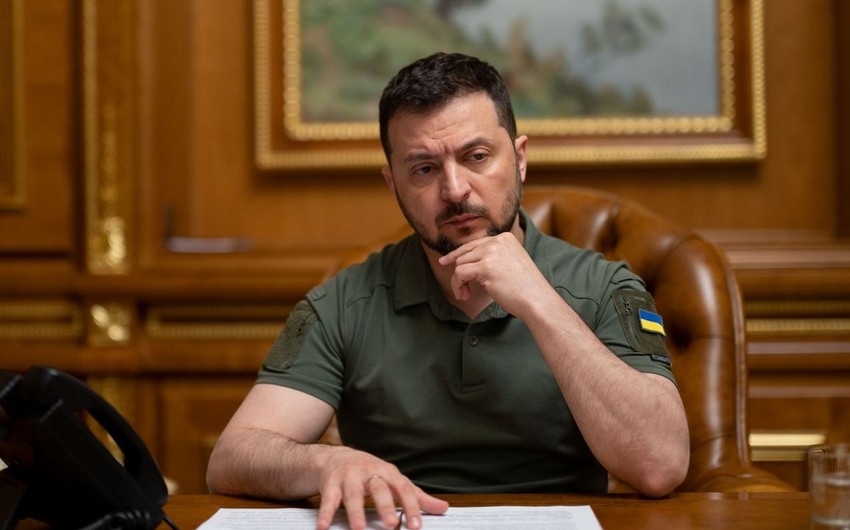 Zelenski: Ukrayna öz torpaqlarından imtina etməyəcək